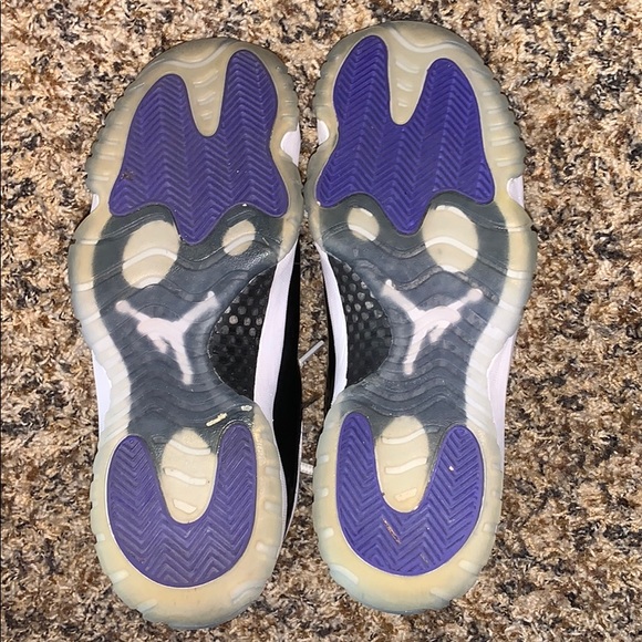 Jordan 11 concord 2018 size 9.5 US - Picture 7 of 7